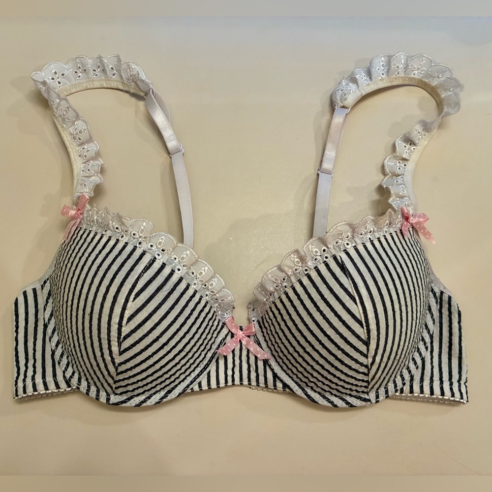 Spreegirl black and white stripes 34B bra